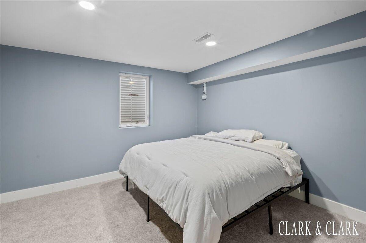 11830 Crystal Ridge Drive NE