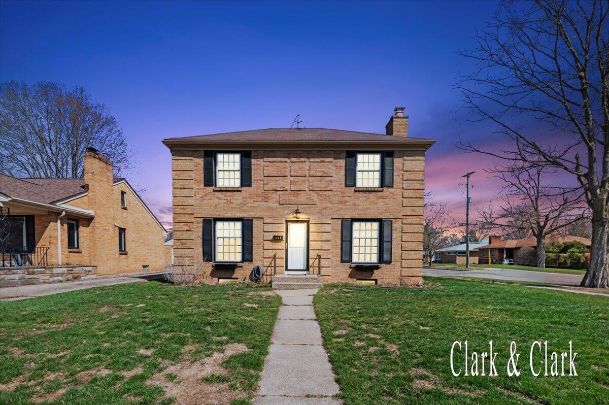 655 Mulford Drive SE