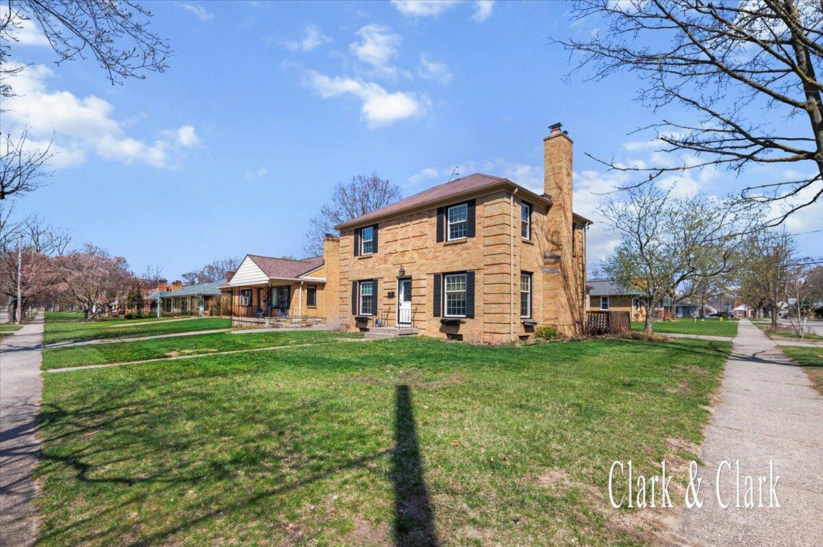 655 Mulford Drive SE