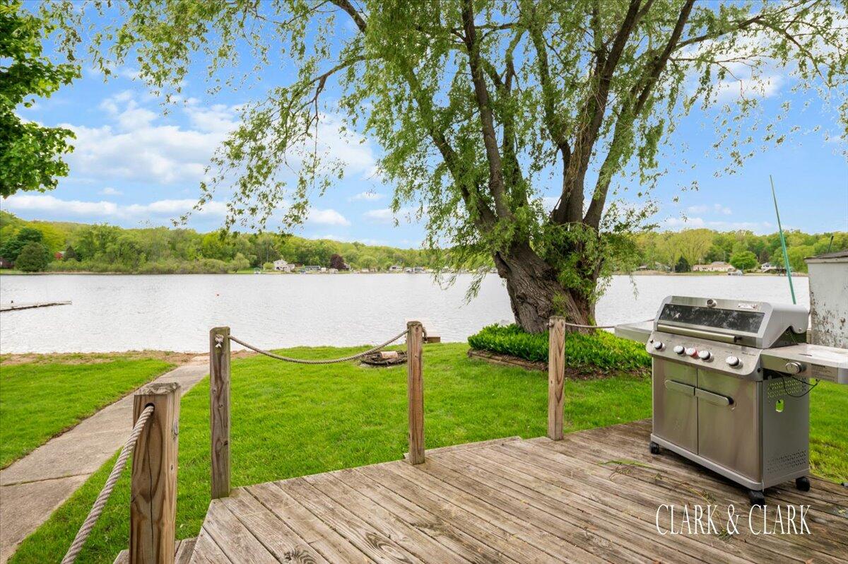 3272 Rau Drive NE
