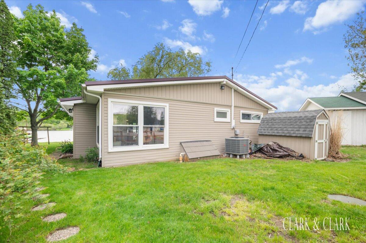 3272 Rau Drive NE
