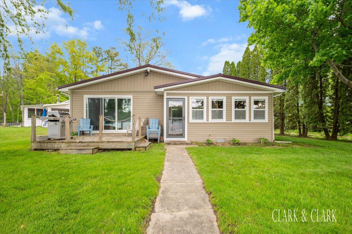 3272 Rau Drive NE