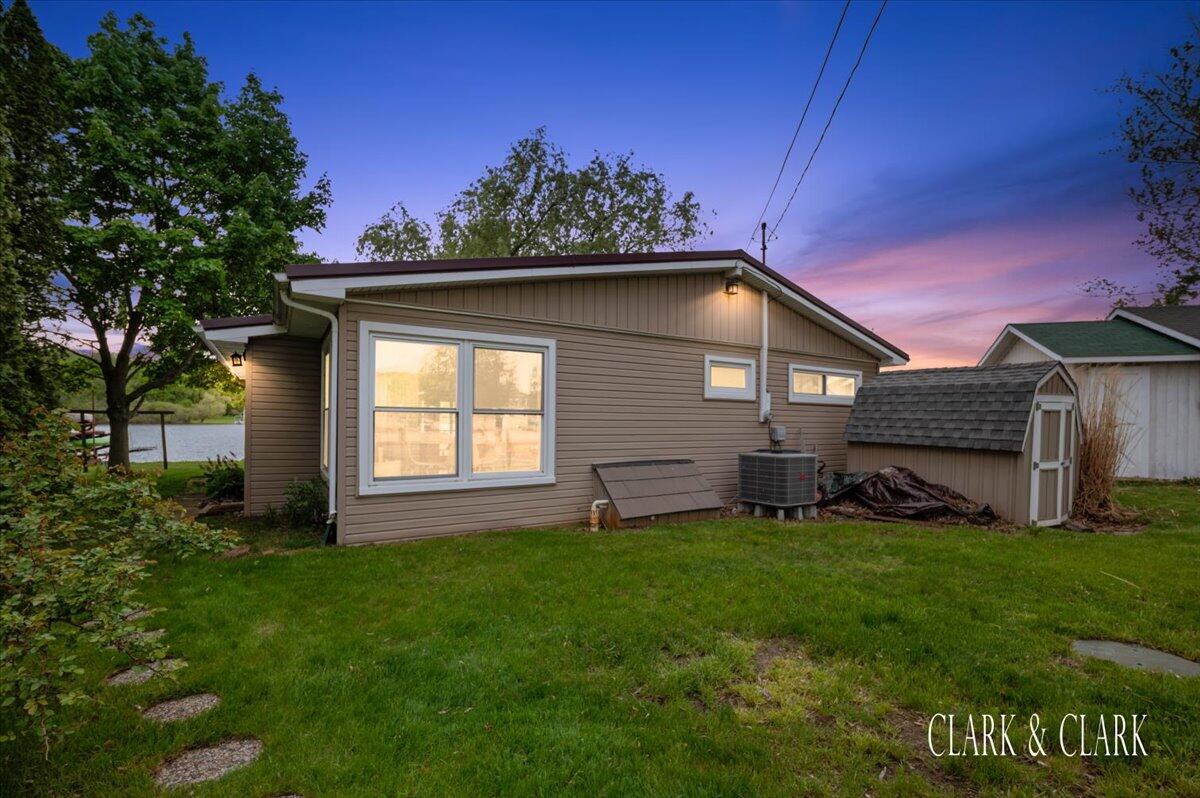3272 Rau Drive NE