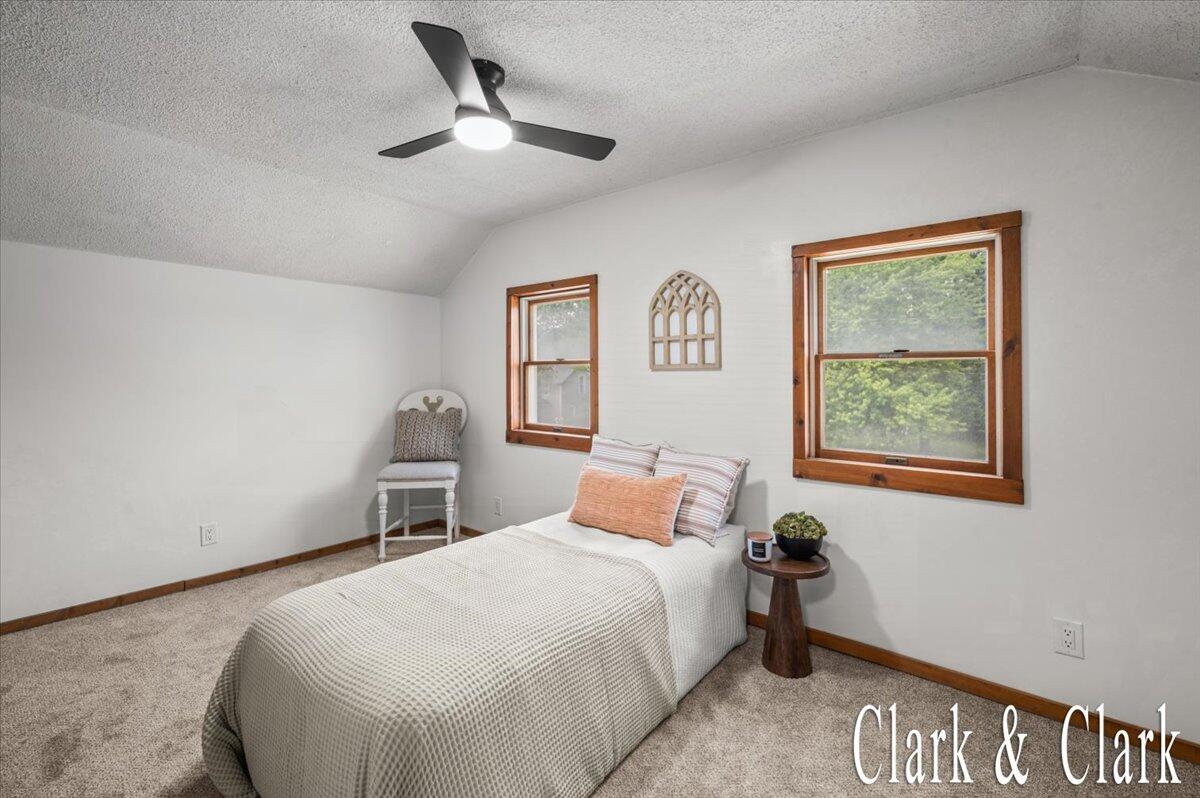 139 W Grand Ledge Highway
