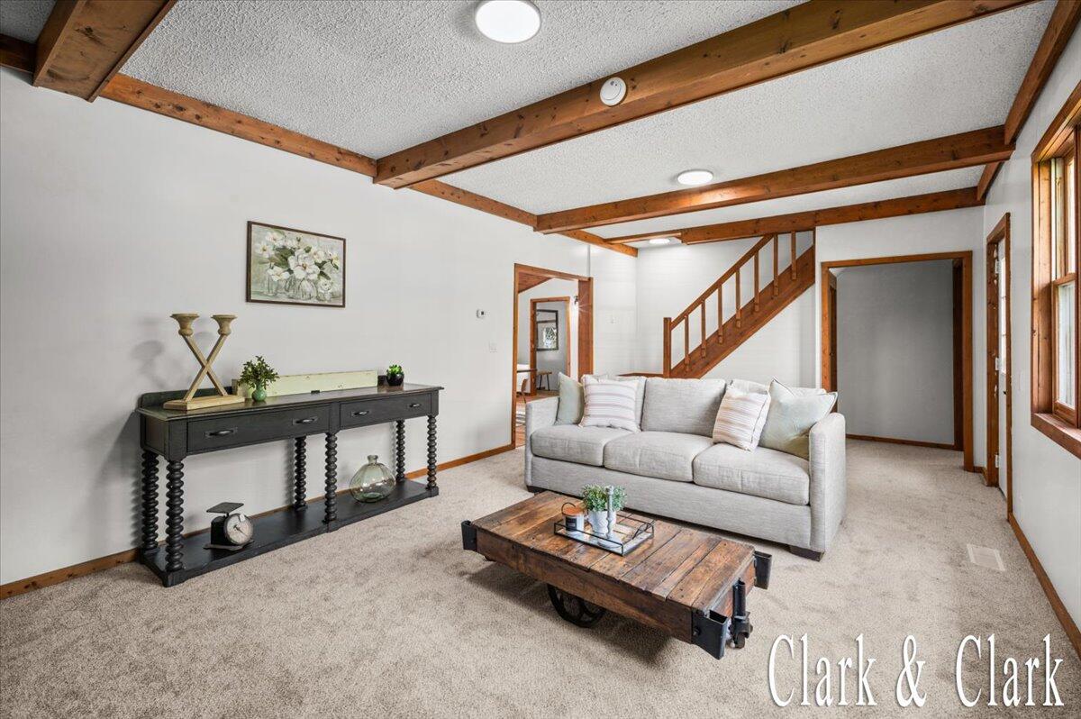 139 W Grand Ledge Highway