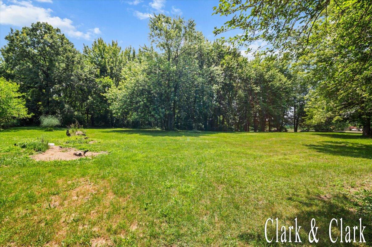 139 W Grand Ledge Highway