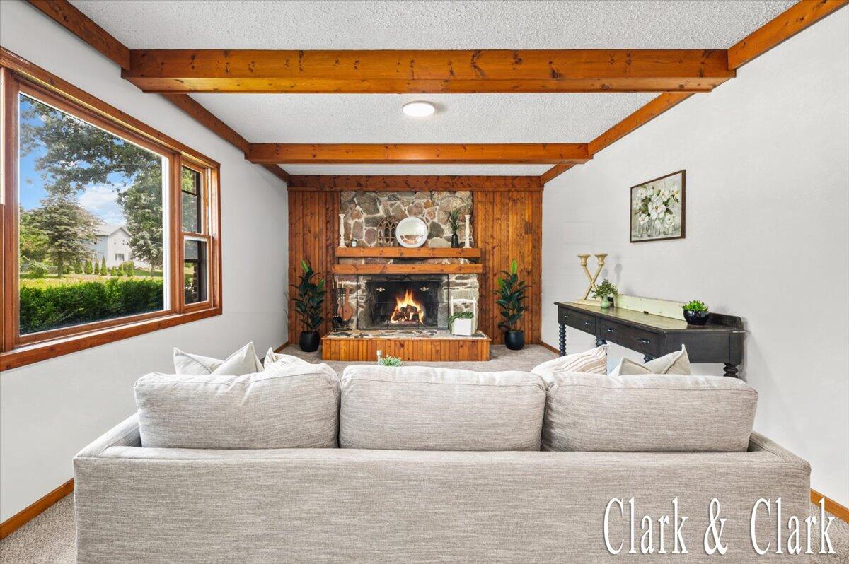 139 W Grand Ledge Highway