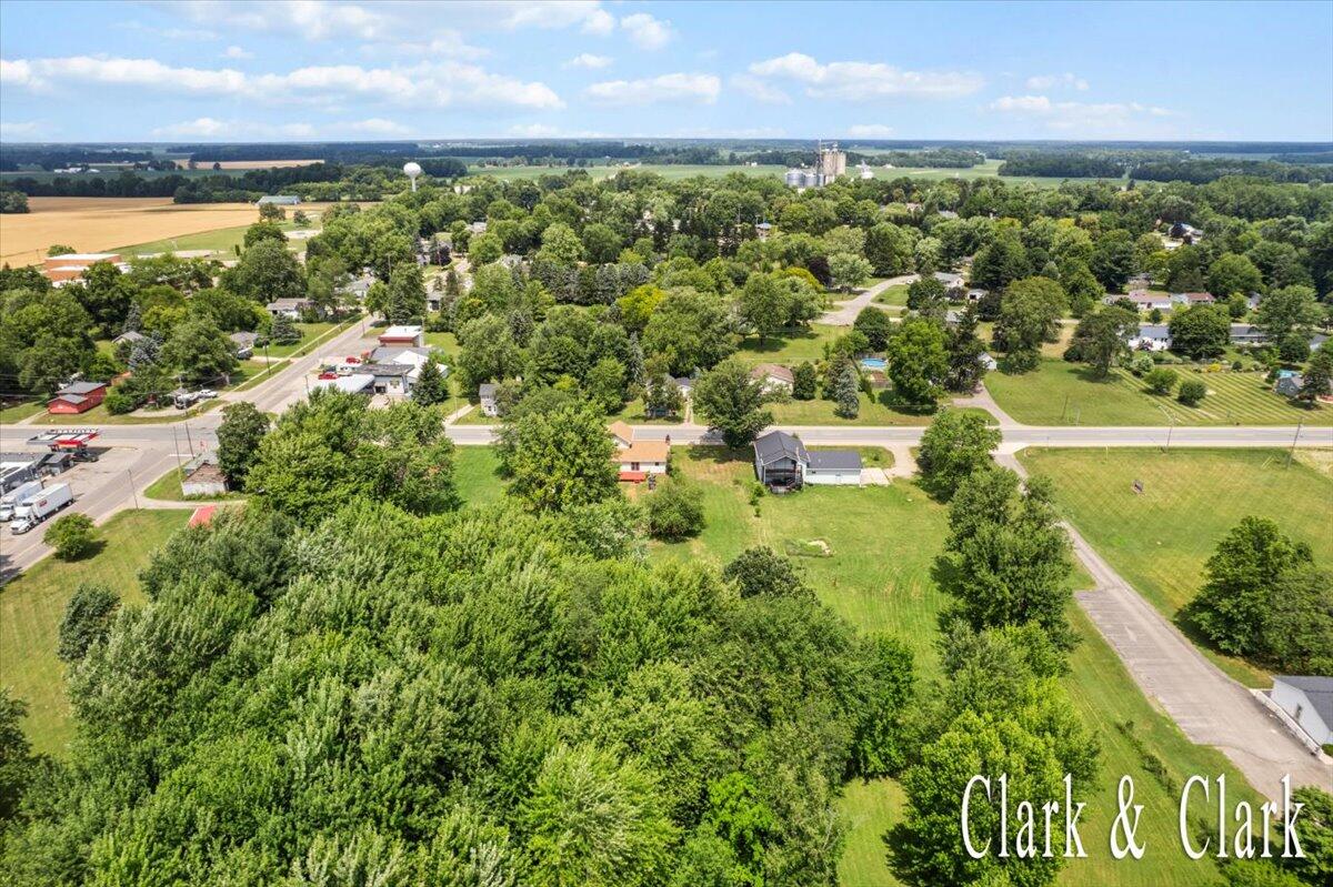 139 W Grand Ledge Highway