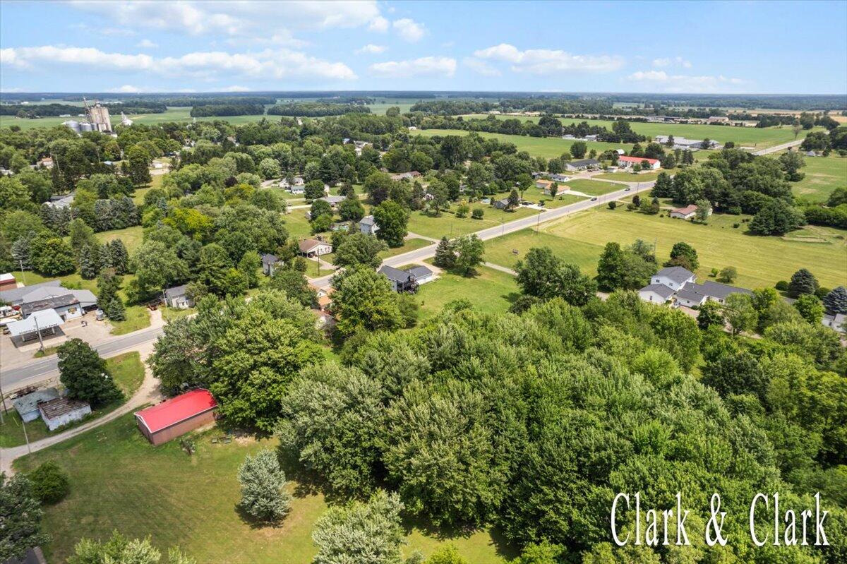 139 W Grand Ledge Highway