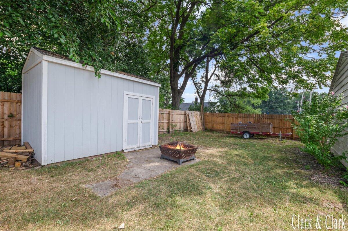 3156 Woodward Avenue SW