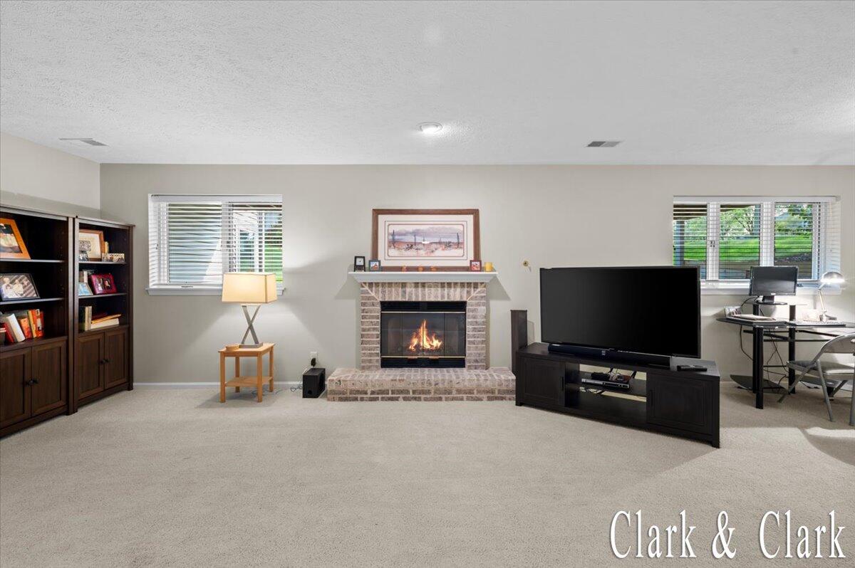1950 Hidden Oak Court SE