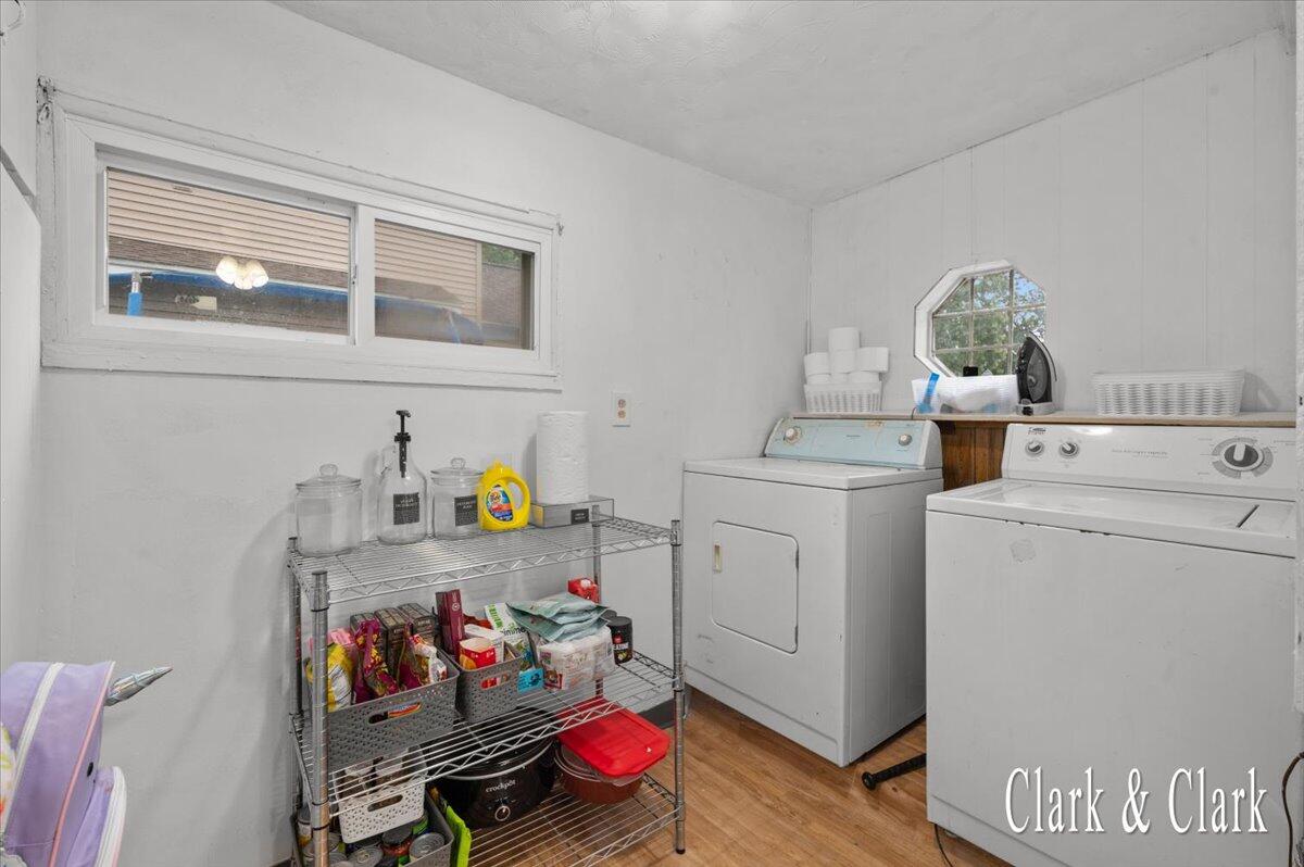 1032 Jennette Avenue NW
