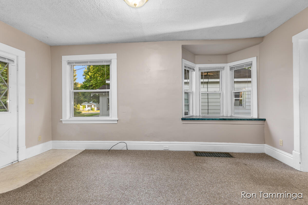 1144 Union Avenue NE