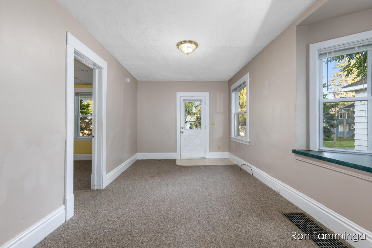 1144 Union Avenue NE