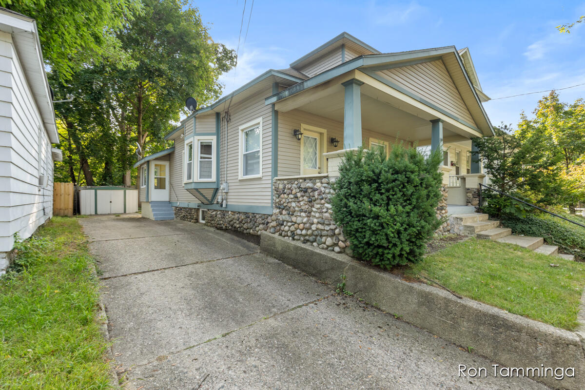 1144 Union Avenue NE