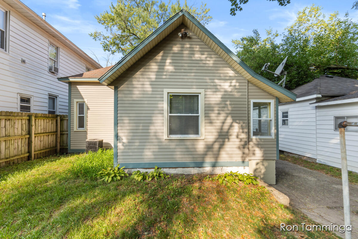 1144 Union Avenue NE
