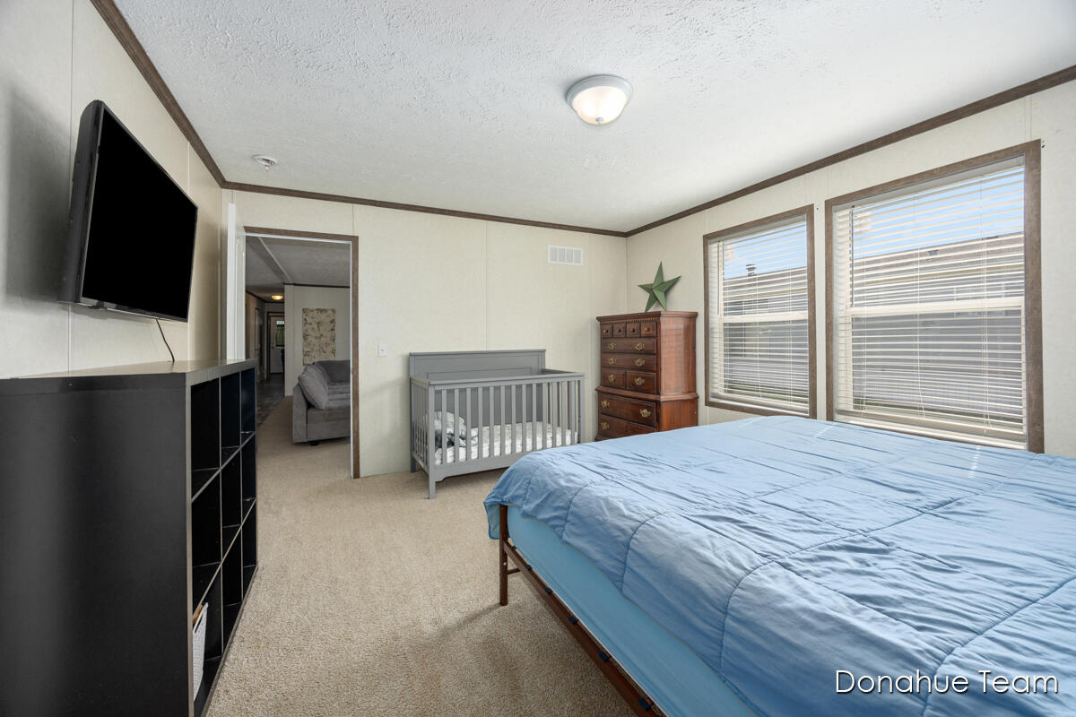 1475 Red Oak Lane NE