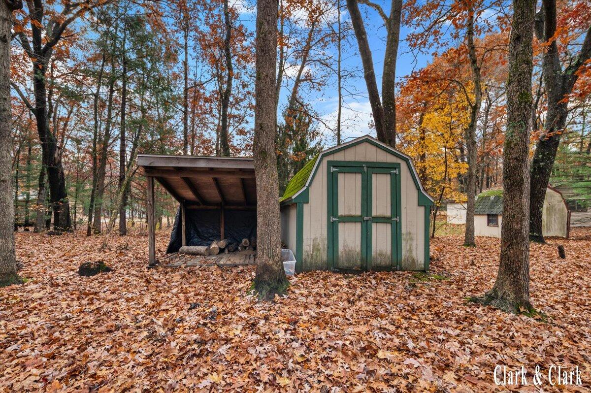 7819 E Chickasaw Trail