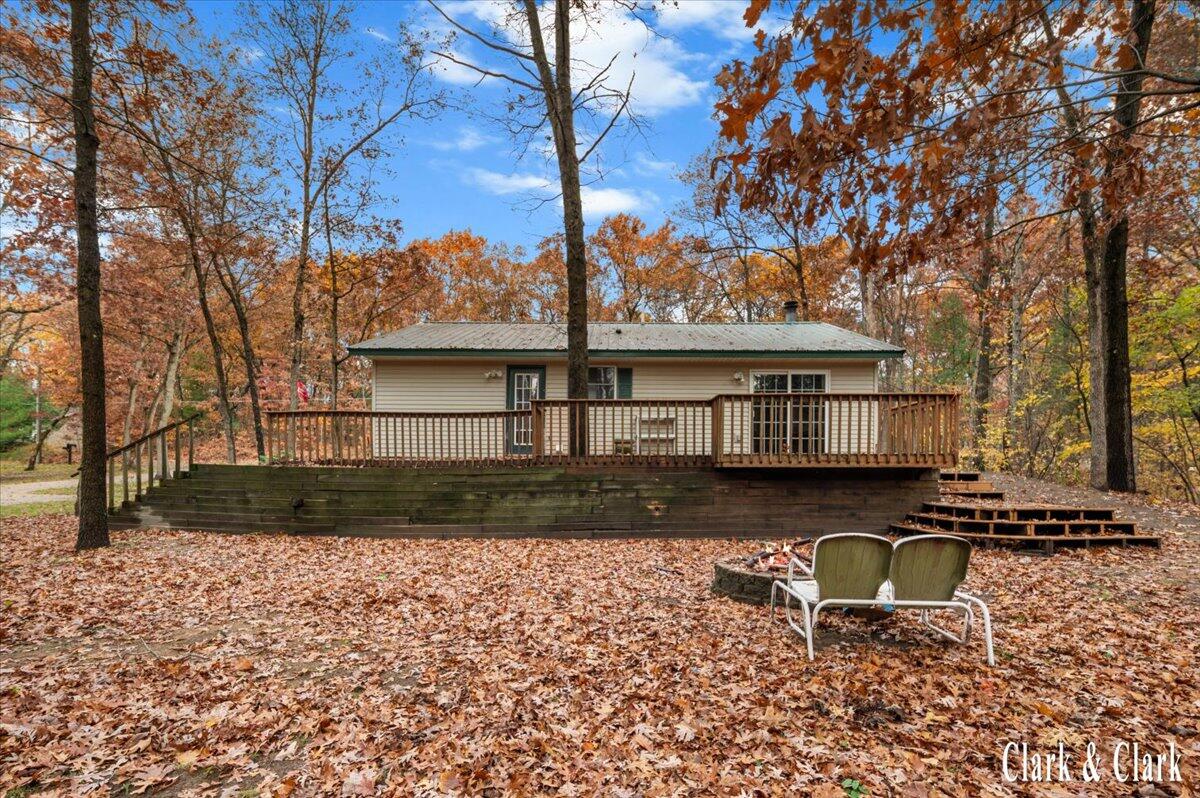 7819 E Chickasaw Trail
