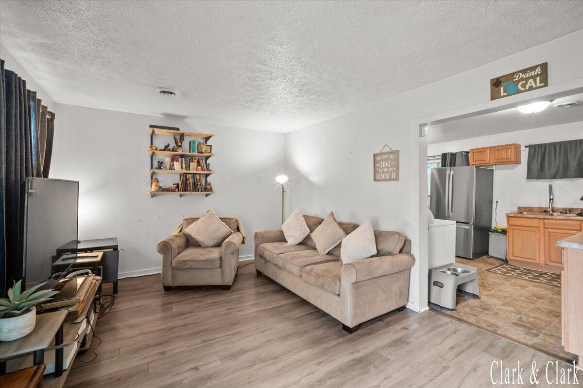 6037 Hughes Road