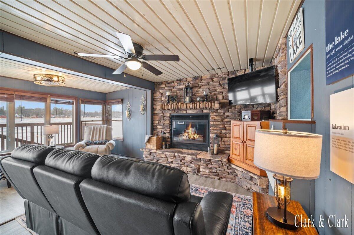 441 S Rock Lake Drive