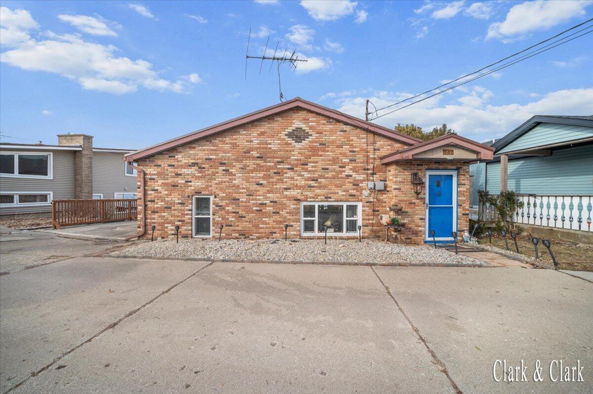 441 S Rock Lake Drive
