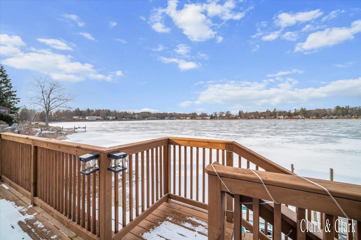 441 S Rock Lake Drive