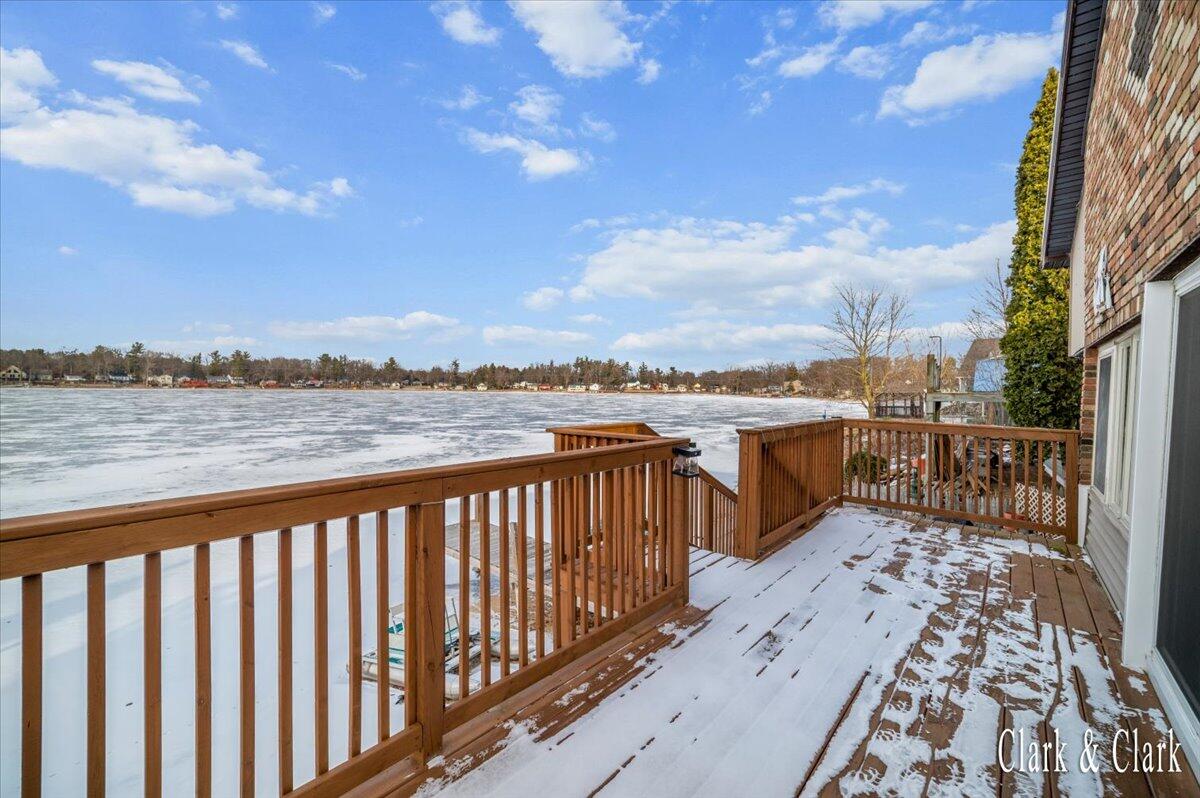 441 S Rock Lake Drive