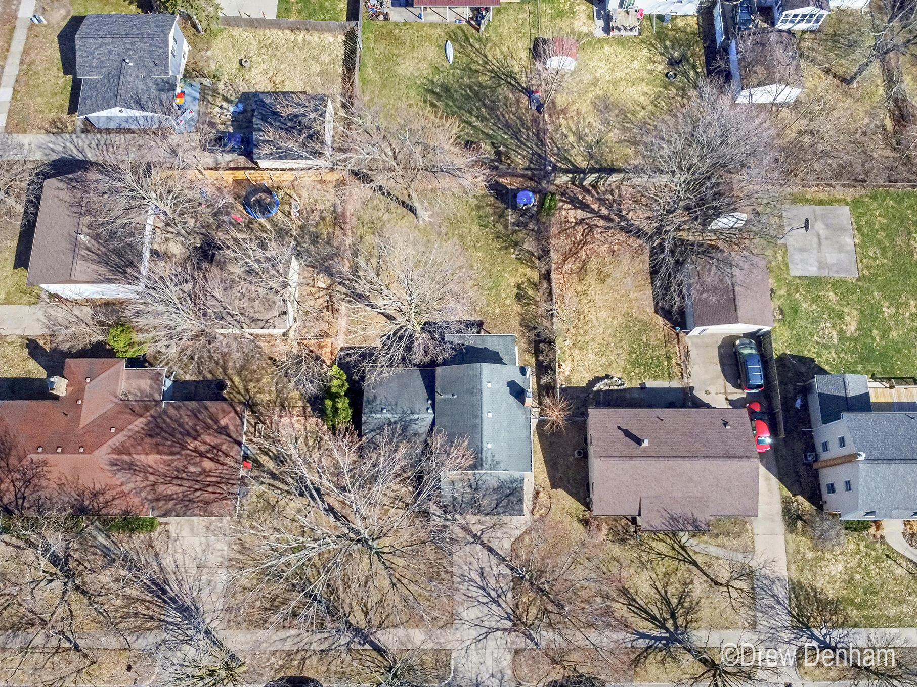 1106 Walwood Drive NE