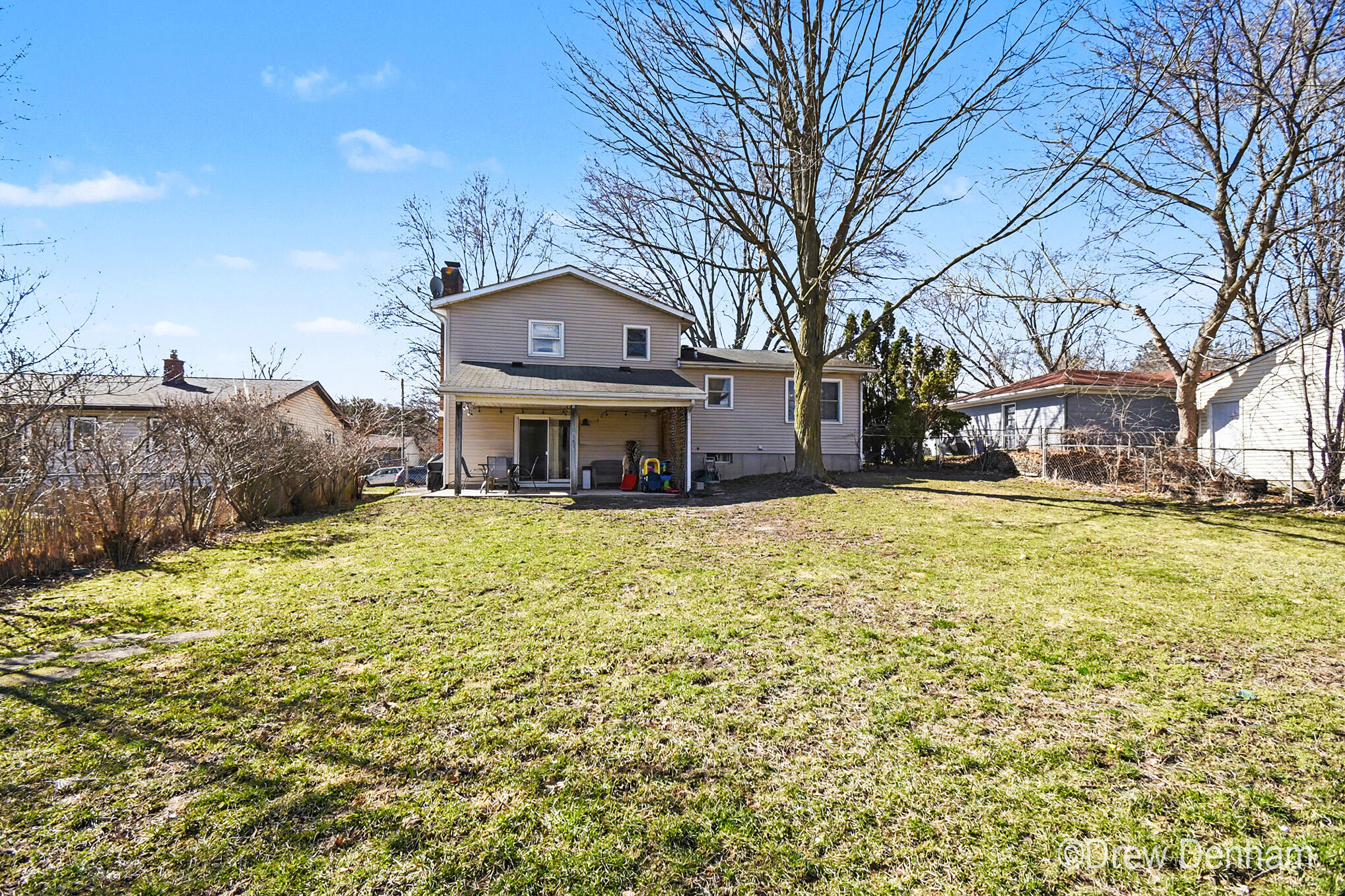 1106 Walwood Drive NE