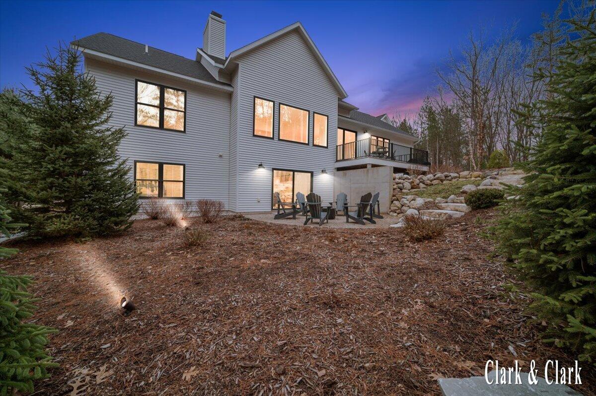 10660 Kissing Ridge Drive SE