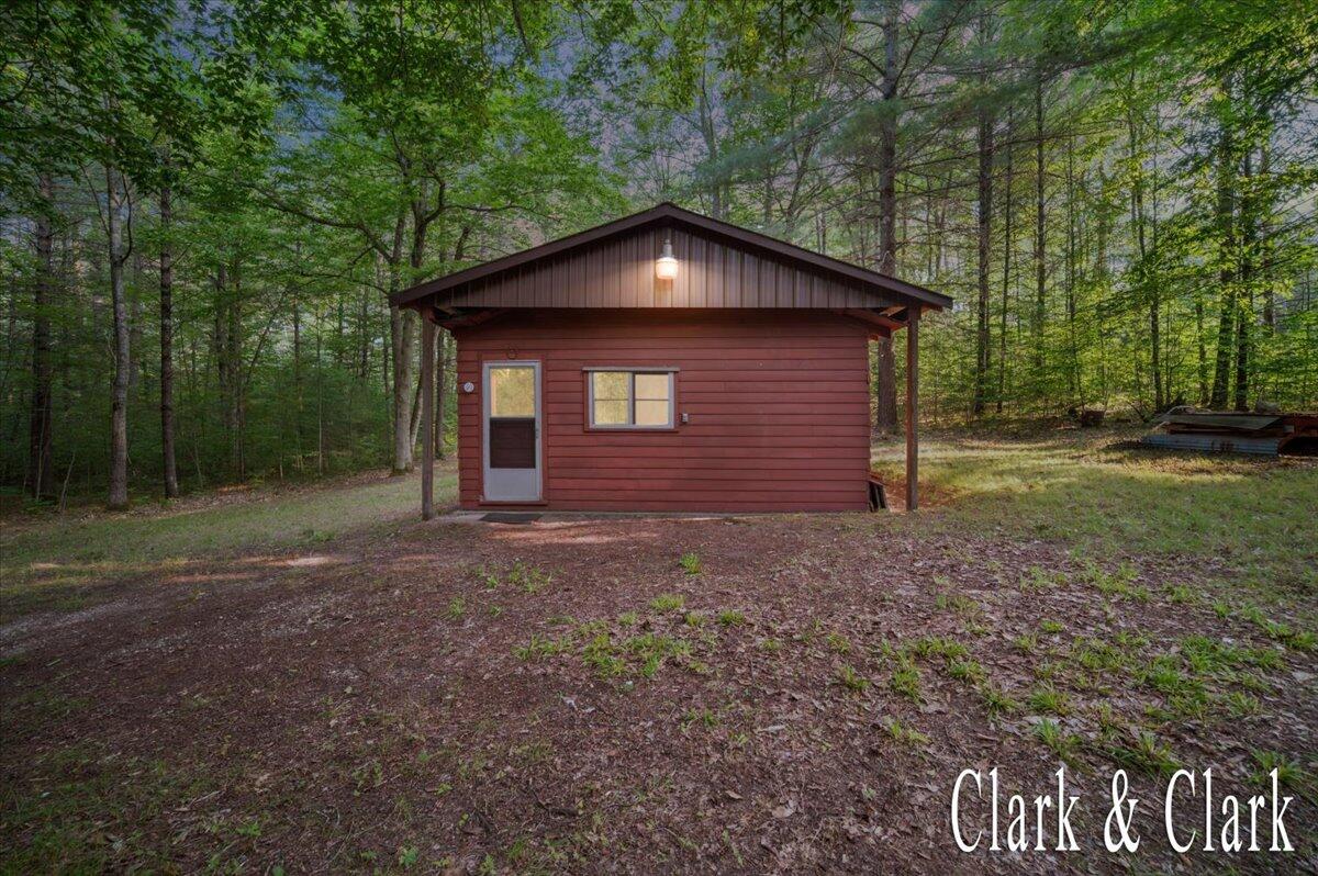 7278 E 6 Mile Road