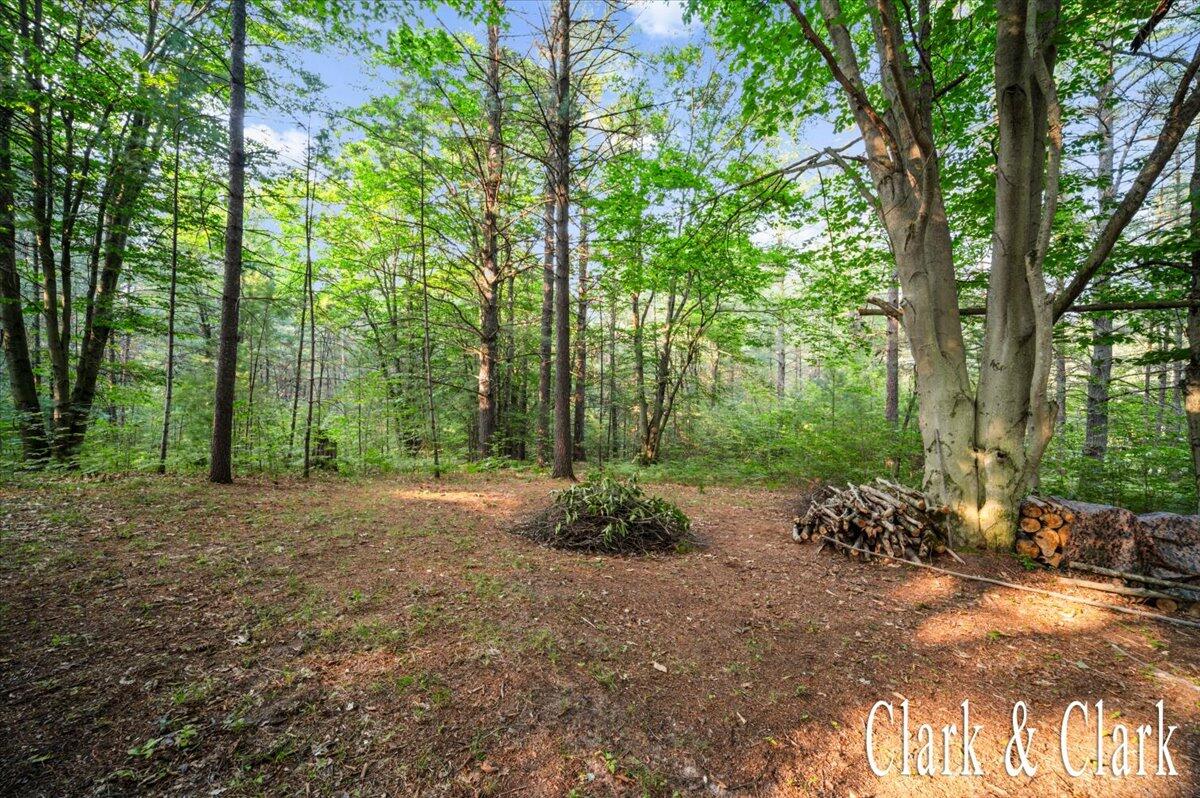 7278 E 6 Mile Road