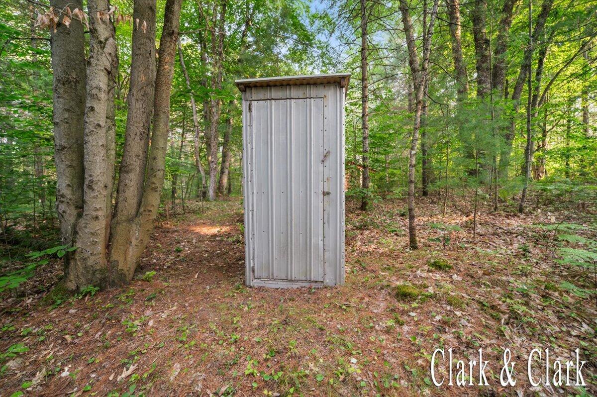 7278 E 6 Mile Road