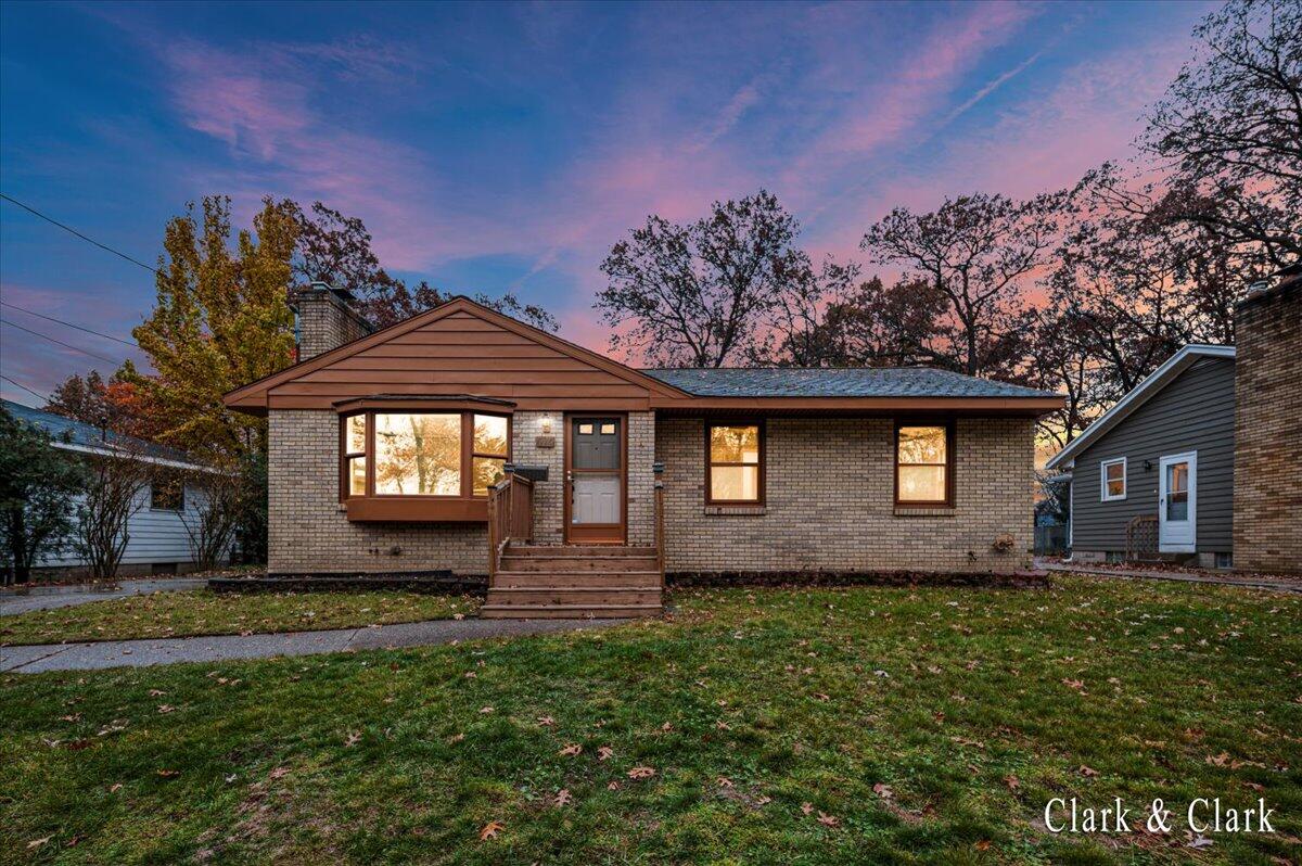 1716 Royal Oak Street
