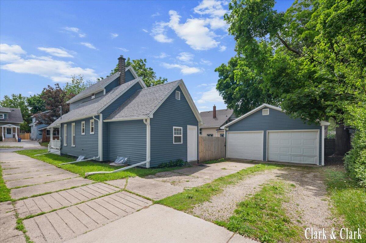 529 Carrier Street
