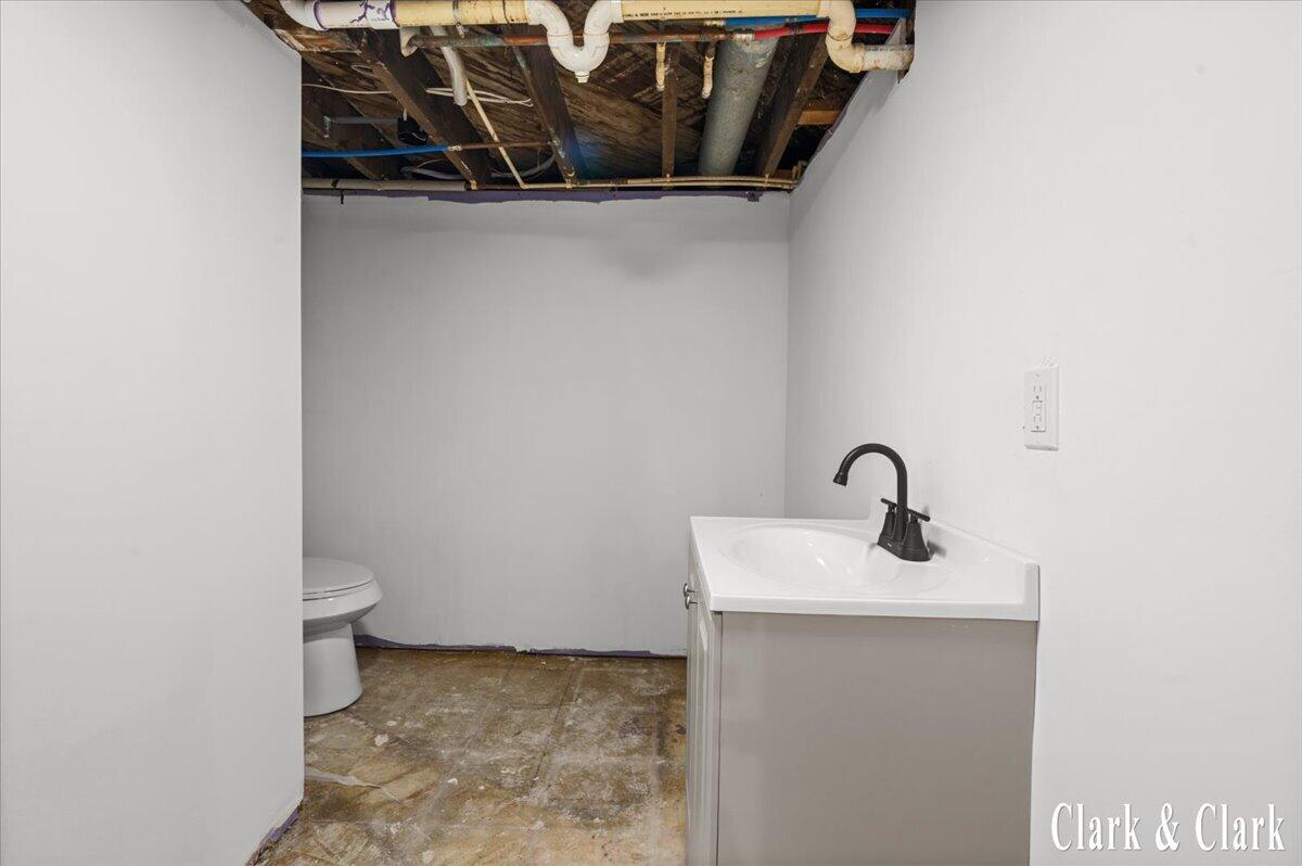 312 King Alley