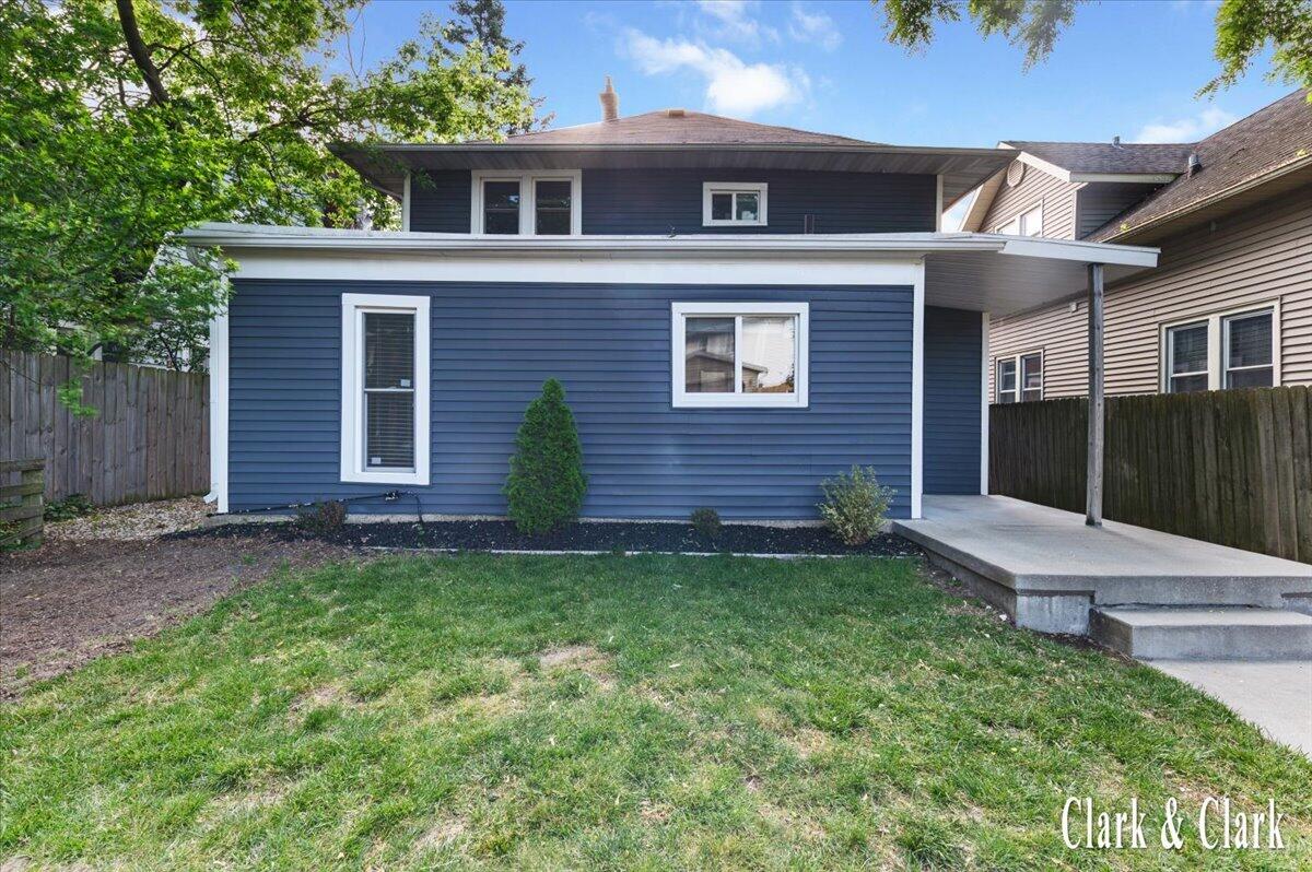 437 Rosewood Avenue