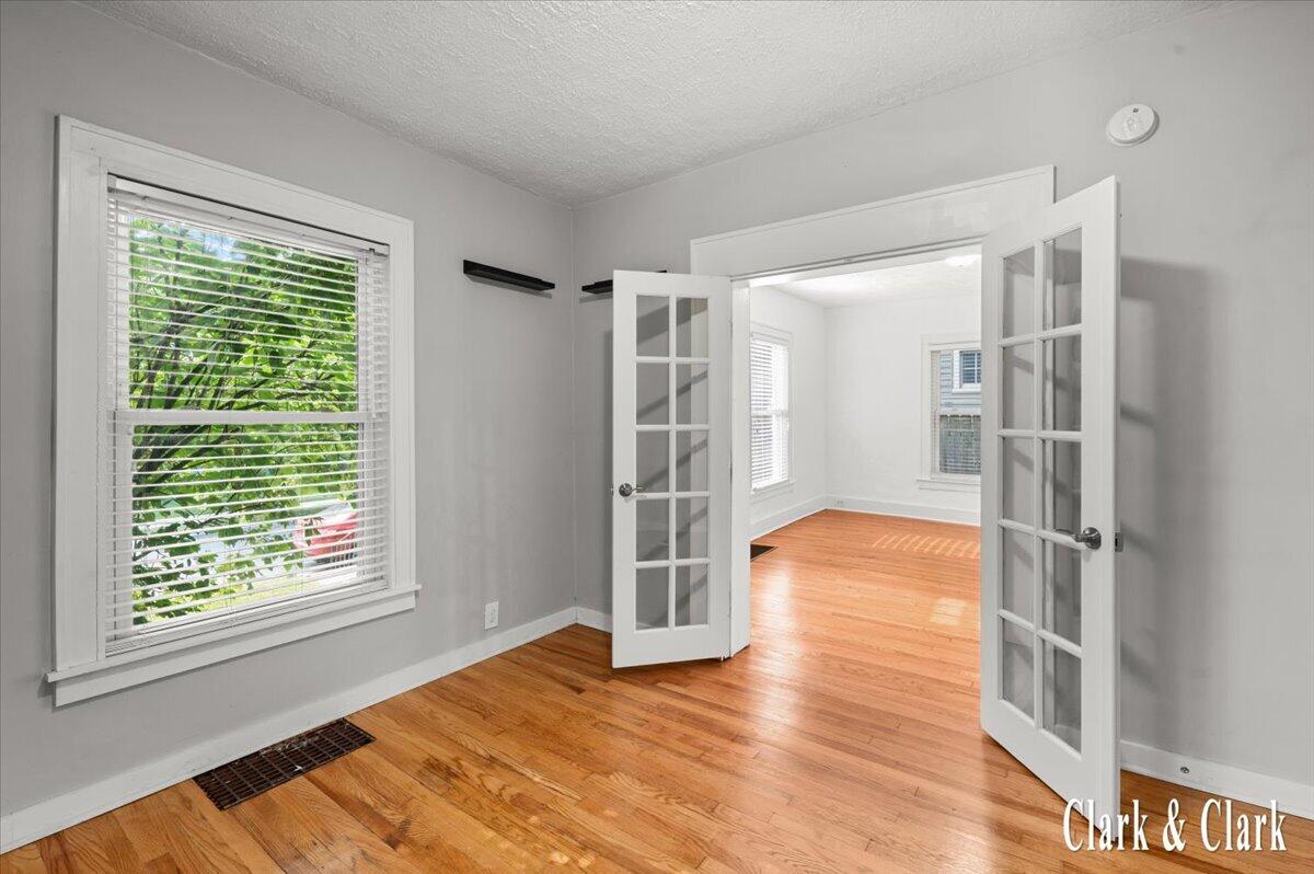 437 Rosewood Avenue
