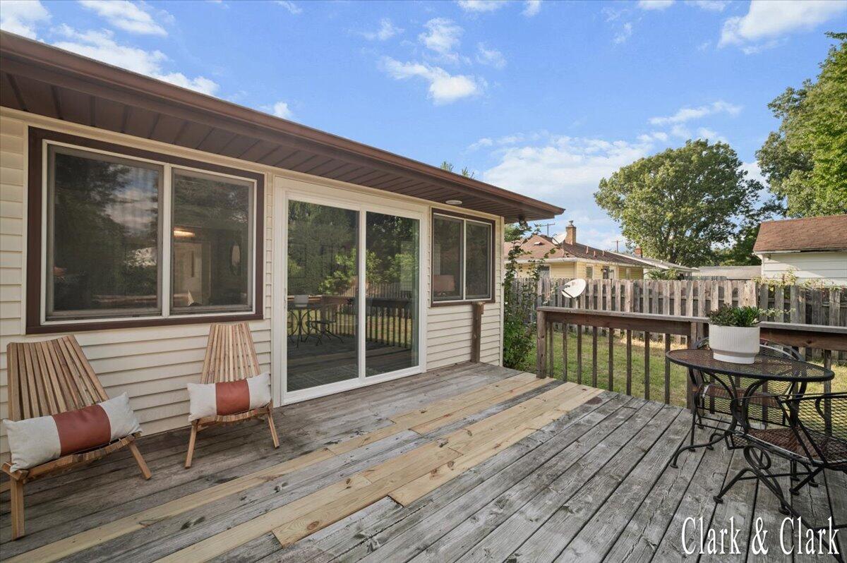 3644 Hazelwood Avenue