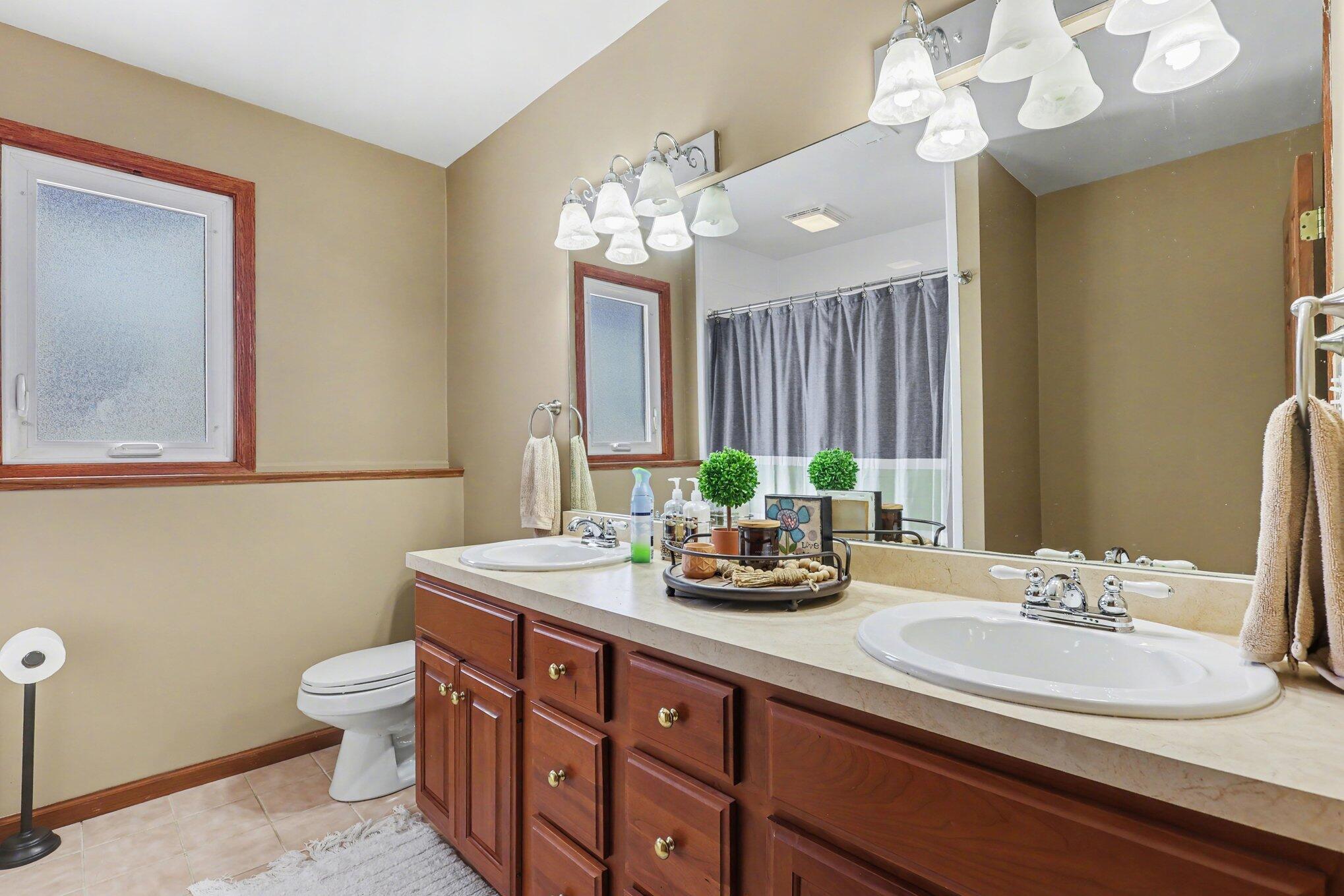 4964 Laurelwood Drive