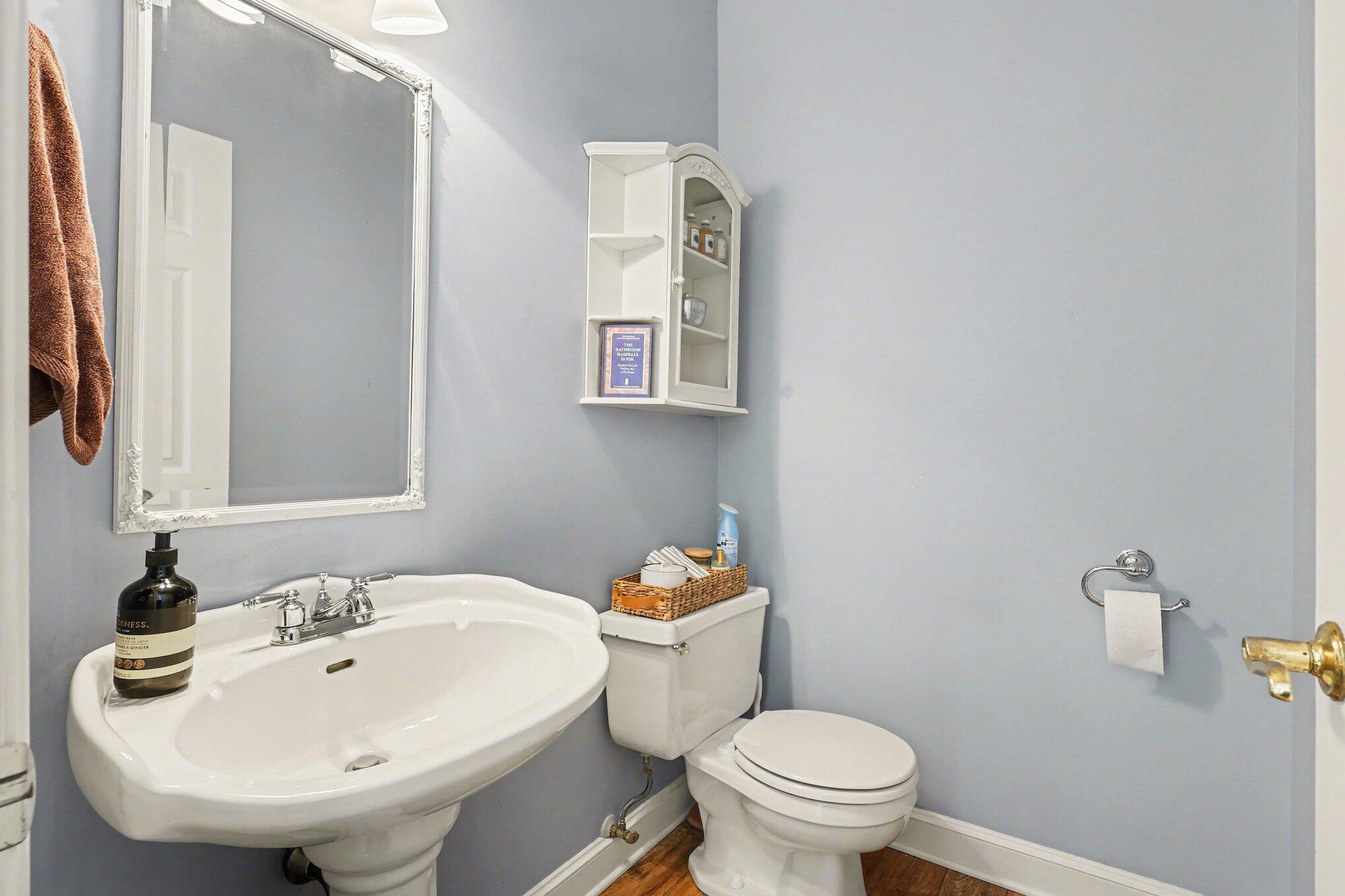 4964 Laurelwood Drive