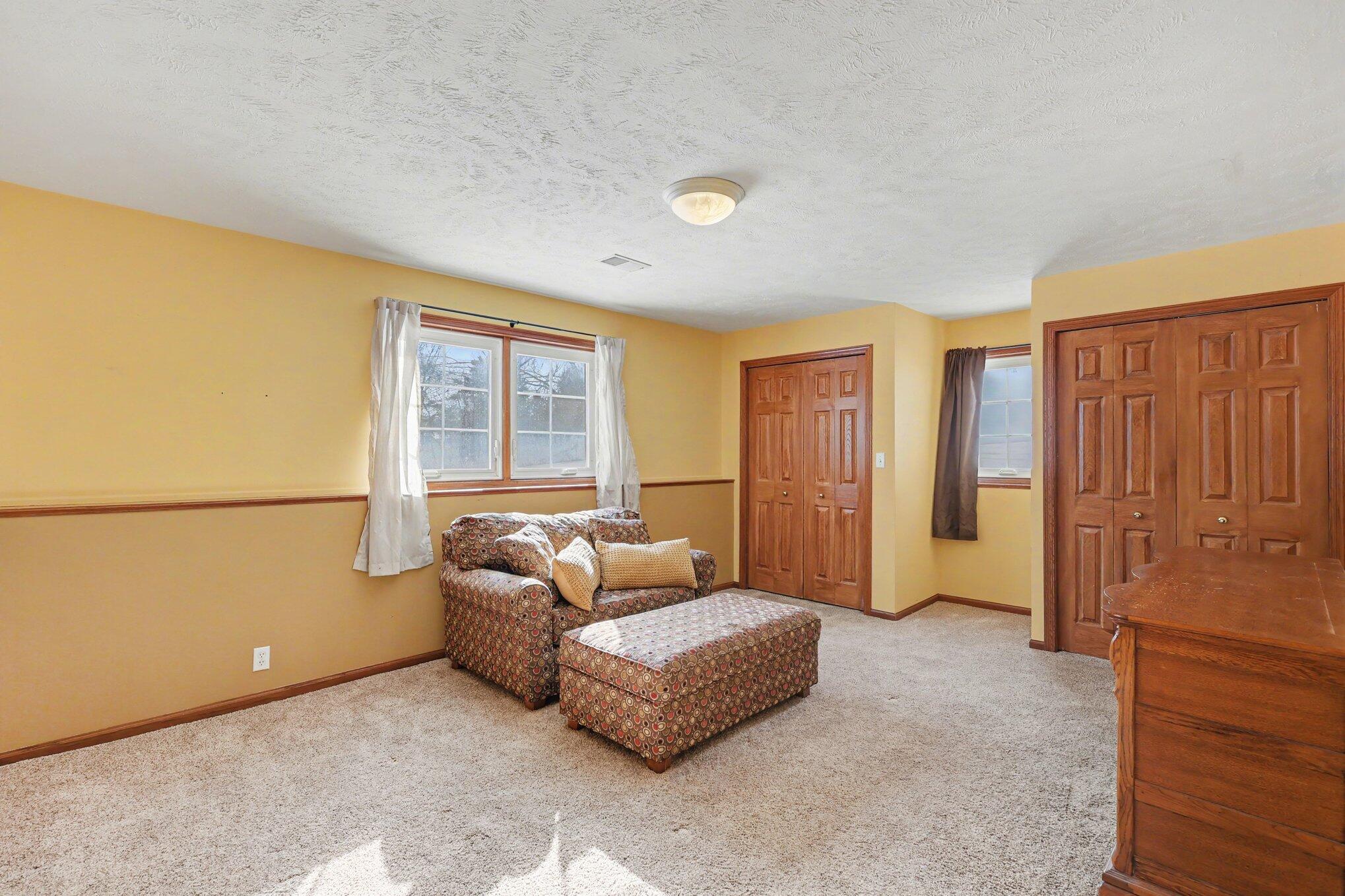 4964 Laurelwood Drive
