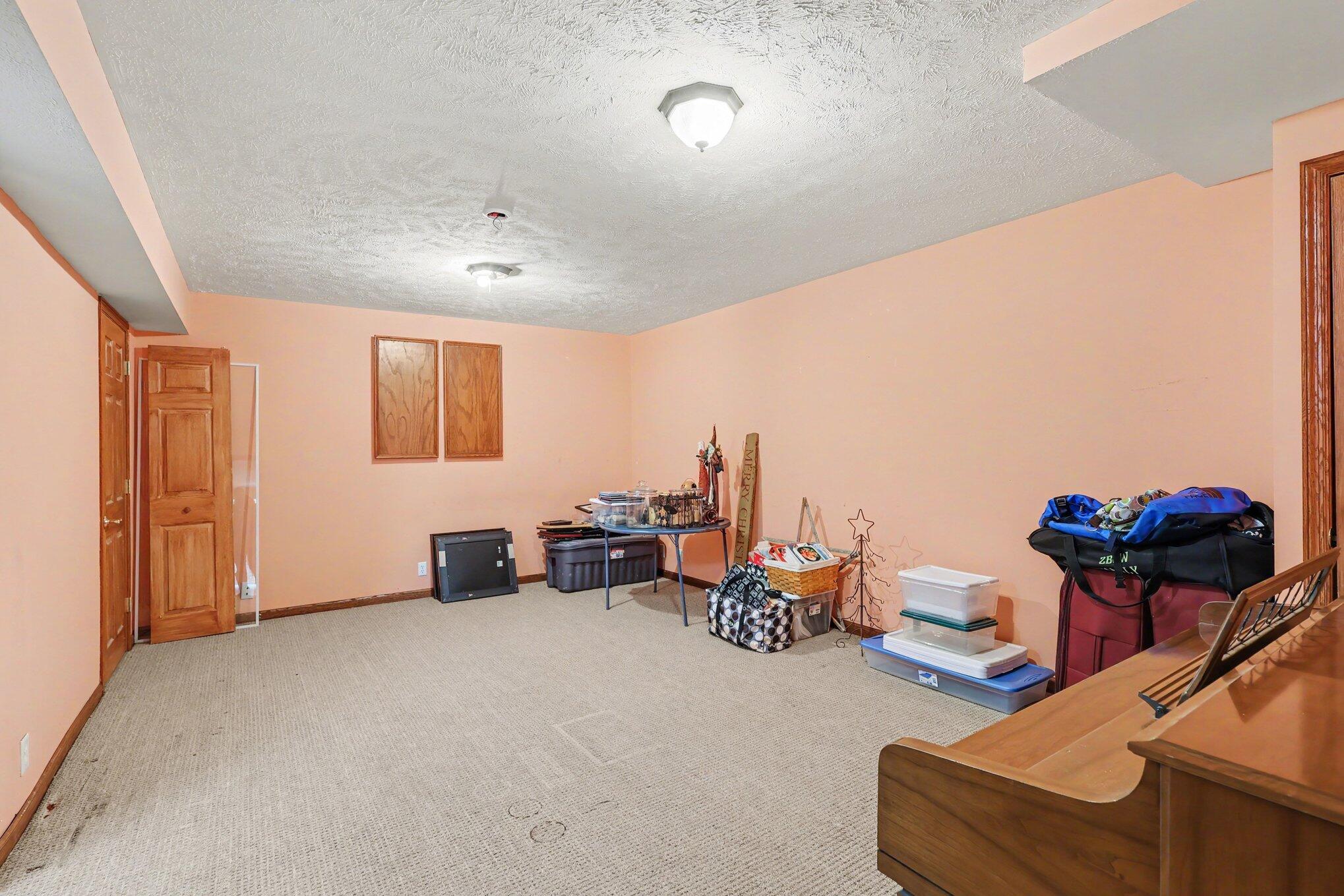 4964 Laurelwood Drive