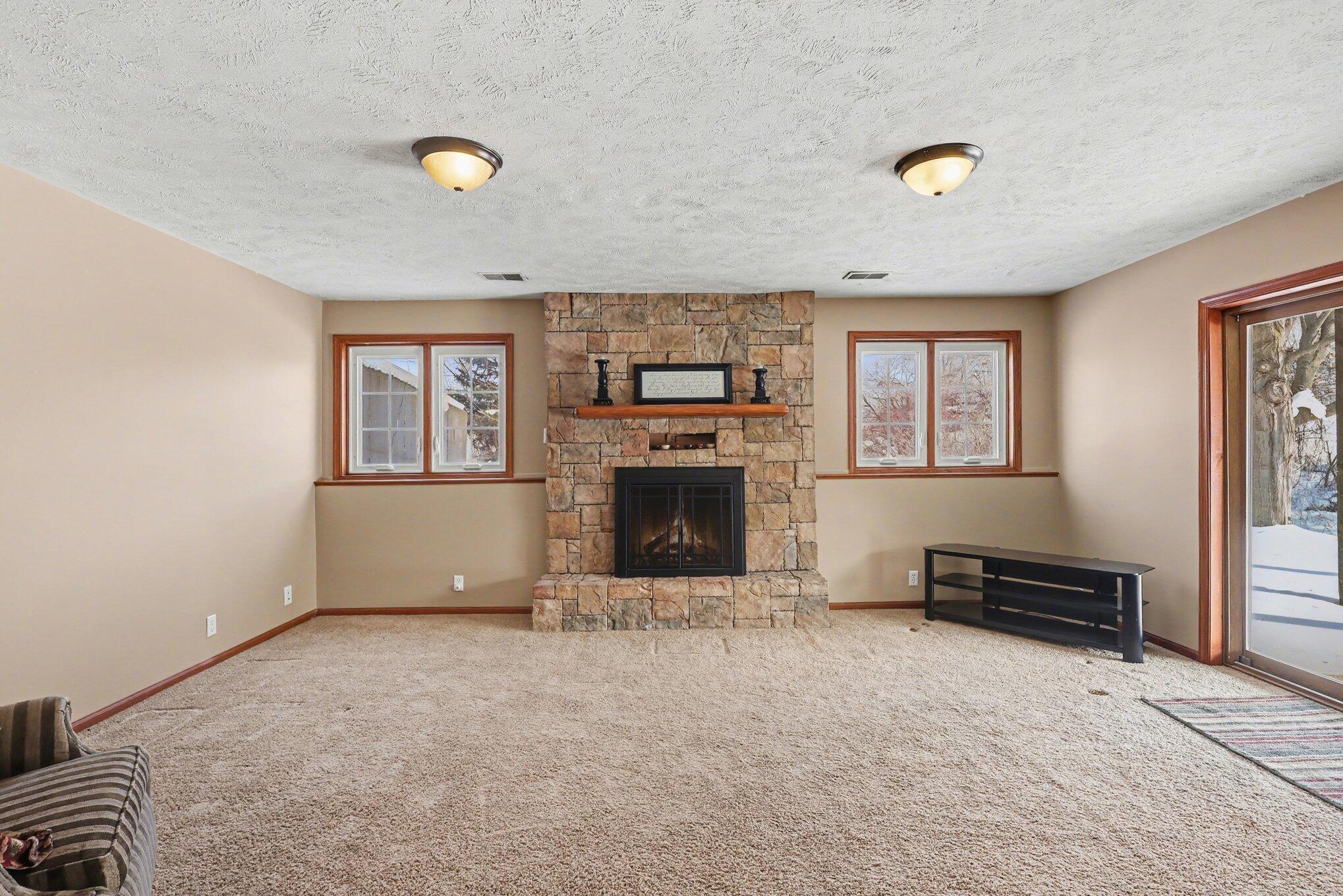 4964 Laurelwood Drive