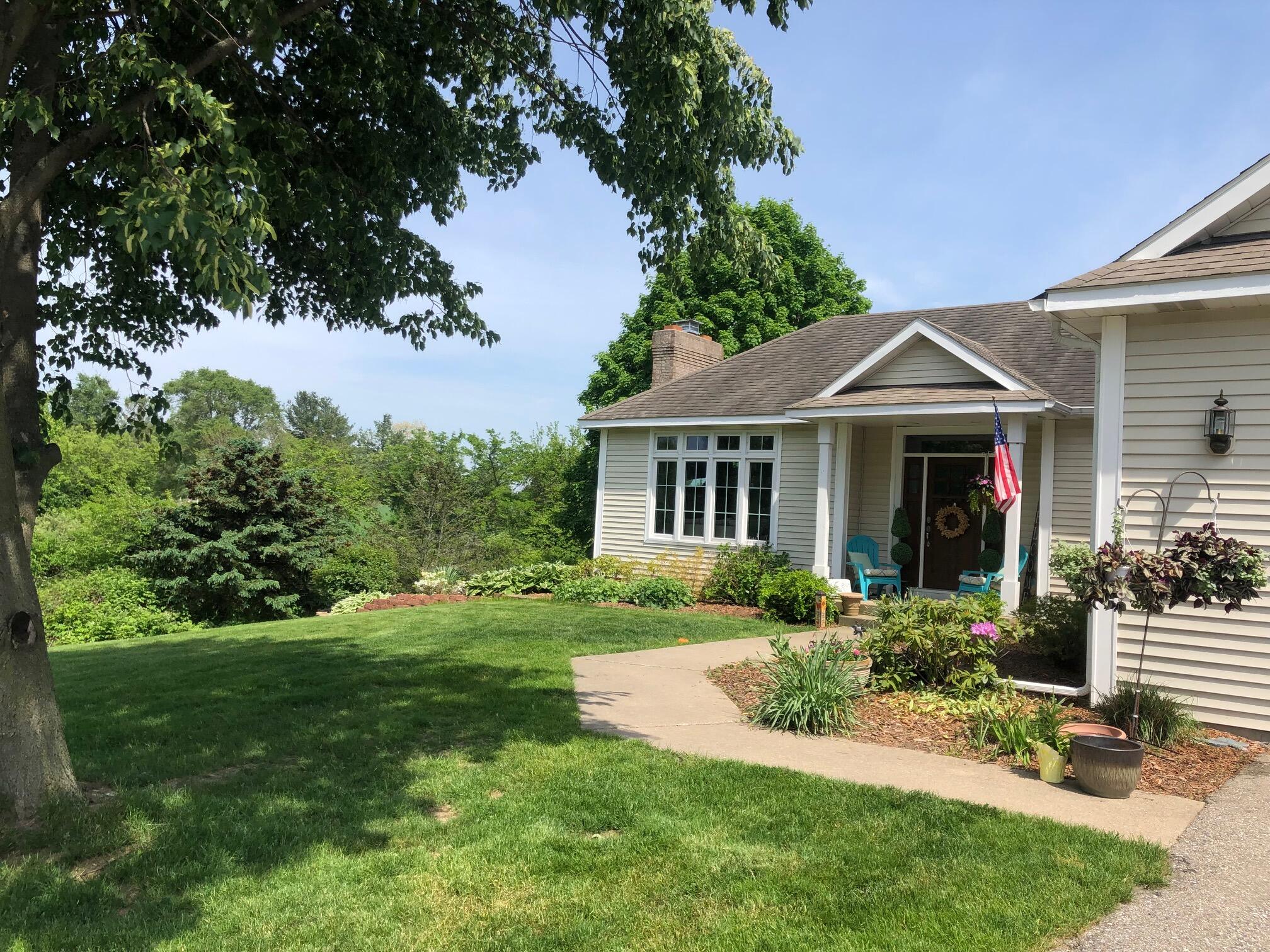 4964 Laurelwood Drive