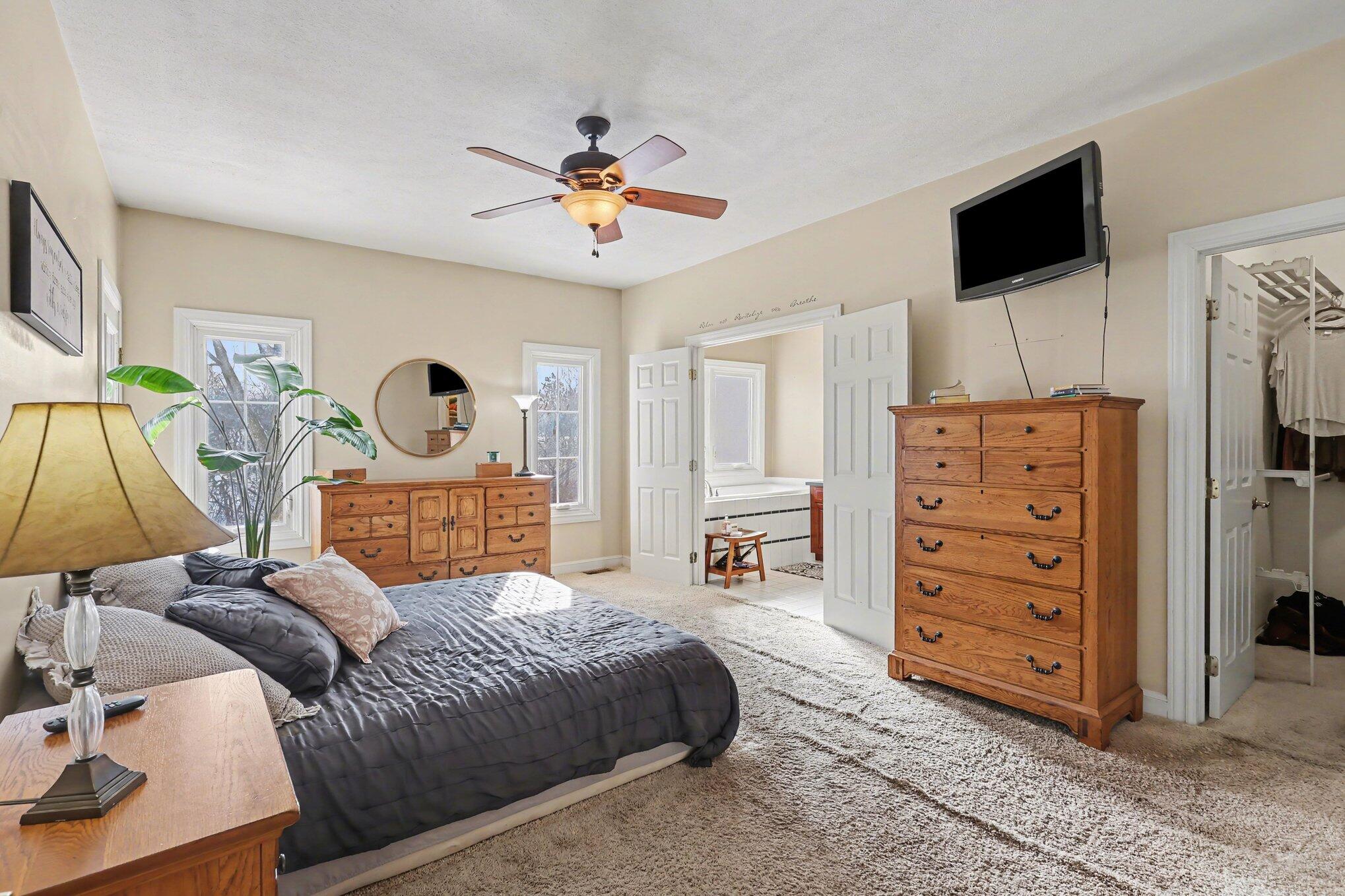 4964 Laurelwood Drive