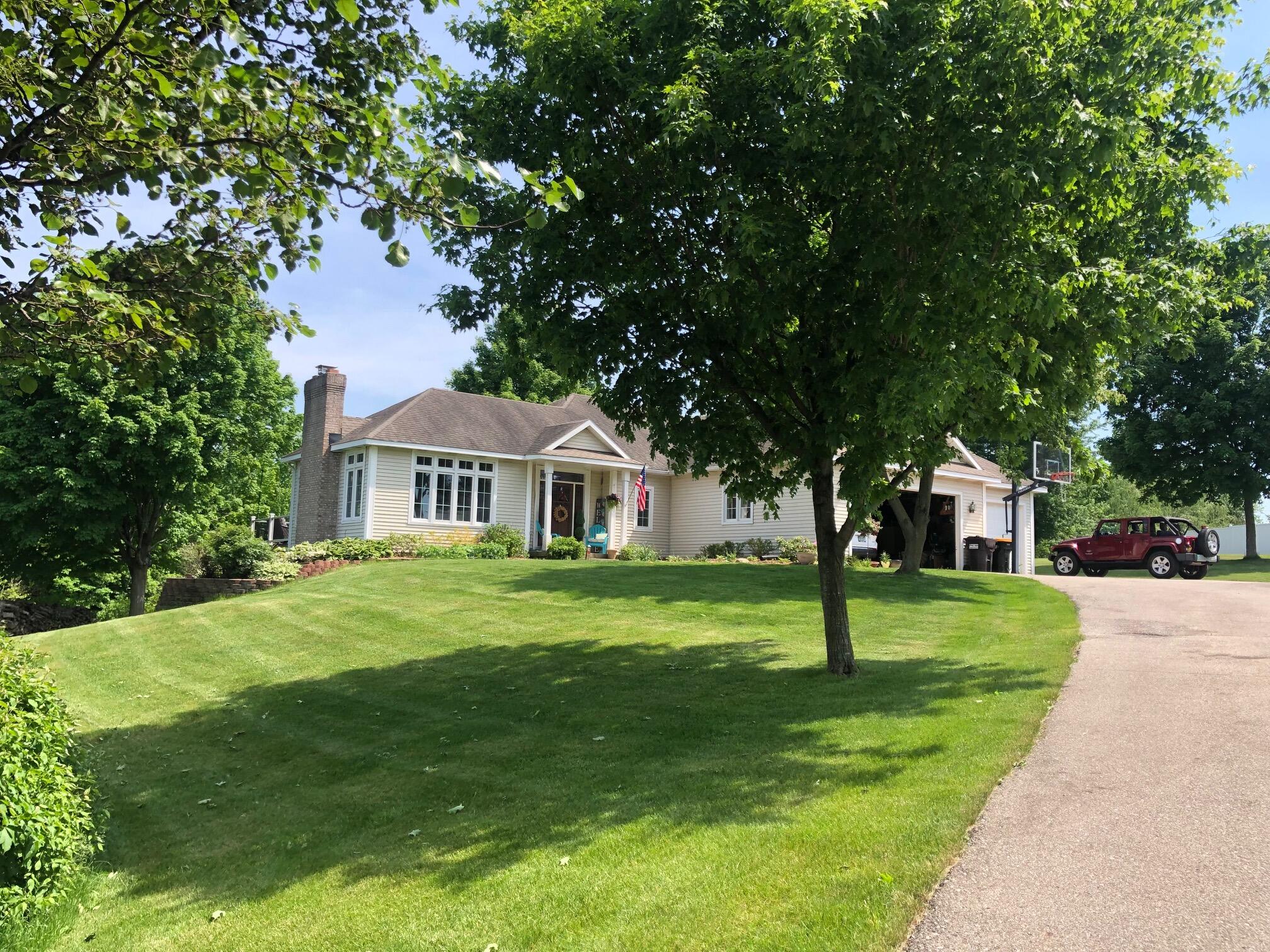 4964 Laurelwood Drive