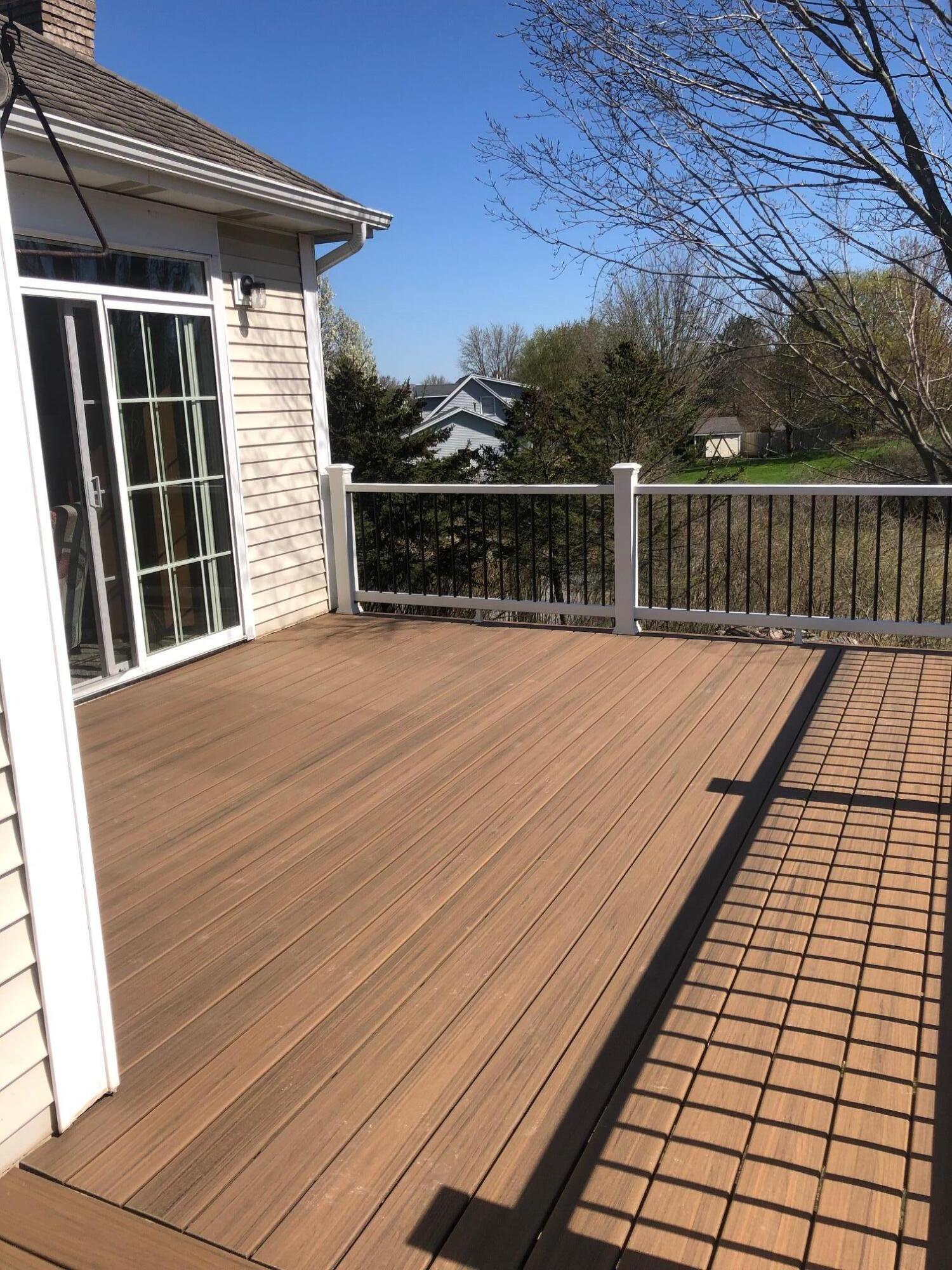 4964 Laurelwood Drive