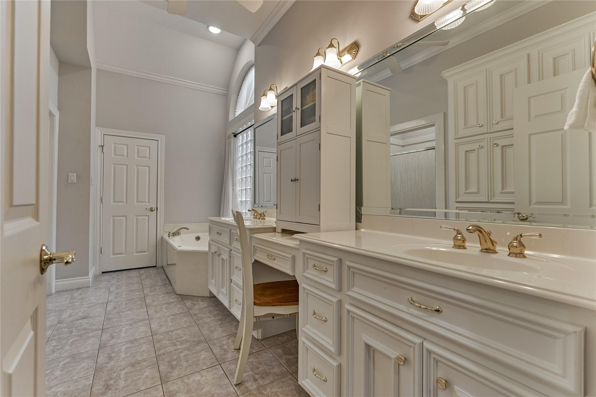 42 Naples Lane